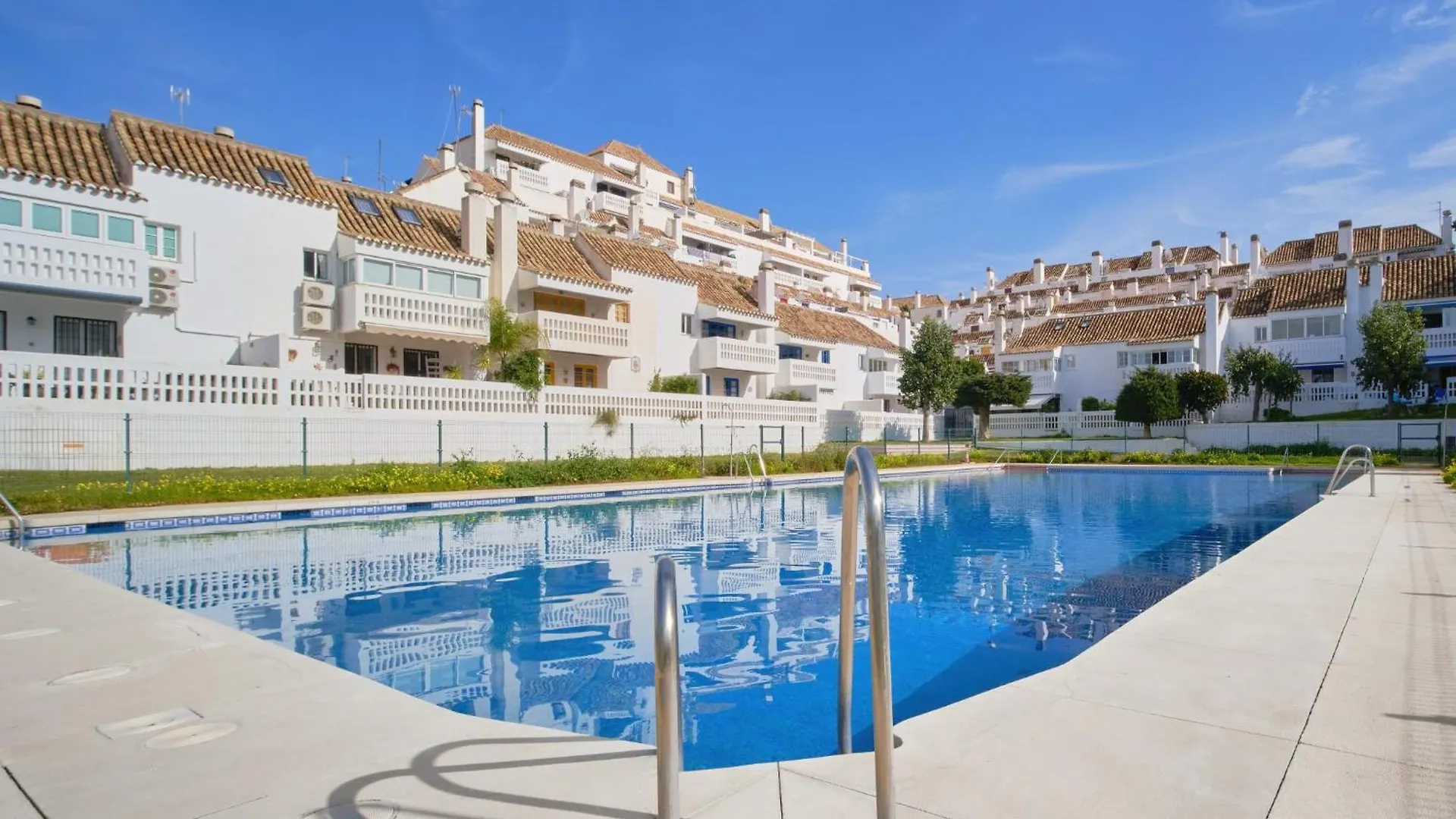 بيت للعطل فيلا Casa Helena Town House Mijas Golf Santa Fe de los Boliches إسبانيا